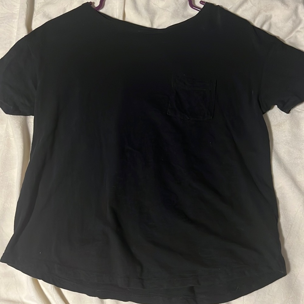 Old Navy Tshirt